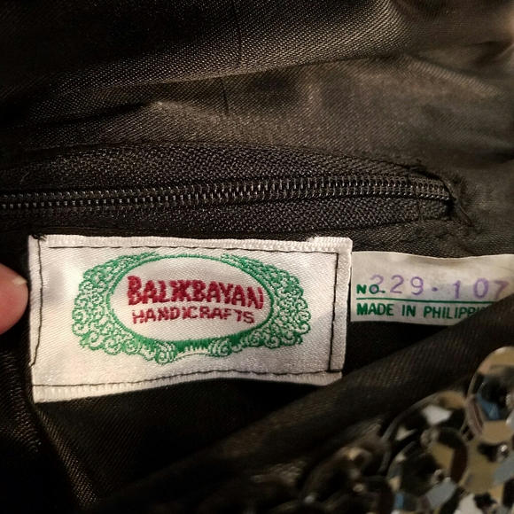 Balikbayan/ black hand beaded small bag - Picture 3 of 4